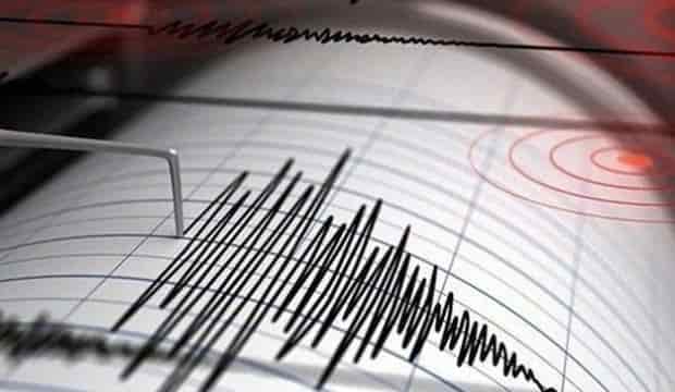 Endonezya’da 7,7 büyüklüğünde deprem meydana geldi