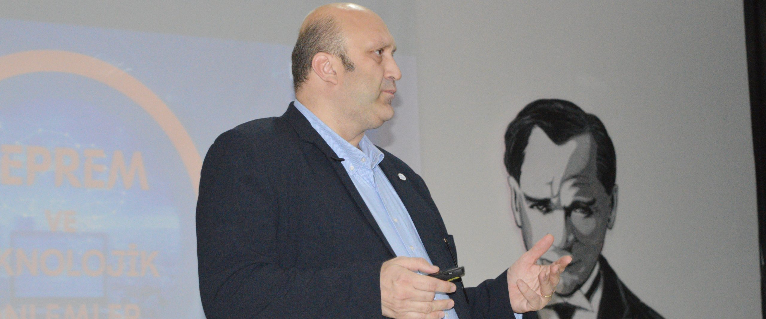 Mardin’de “Deprem ve Teknolojik Önlemler” konulu seminer verildi