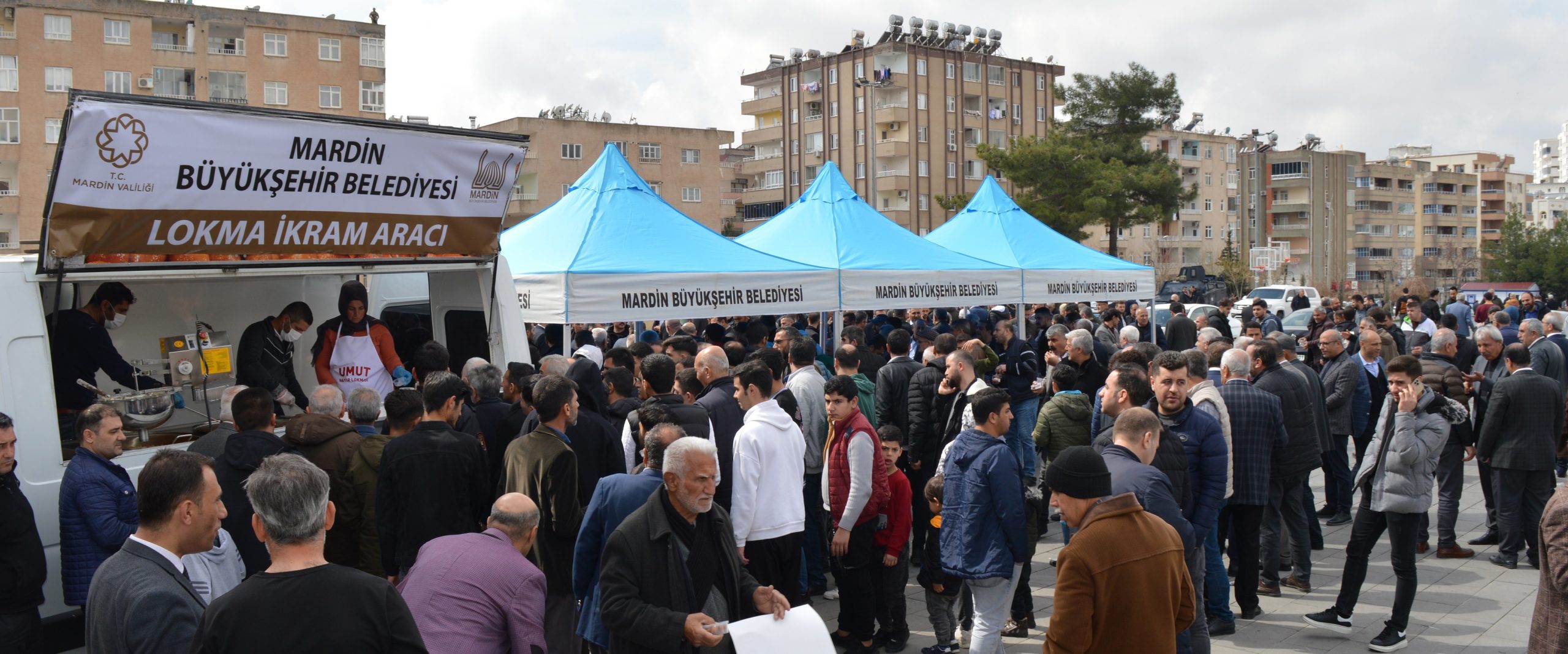 Mardin’de Çanakkale ve deprem şehitleri için lokma hayrı yapıldı
