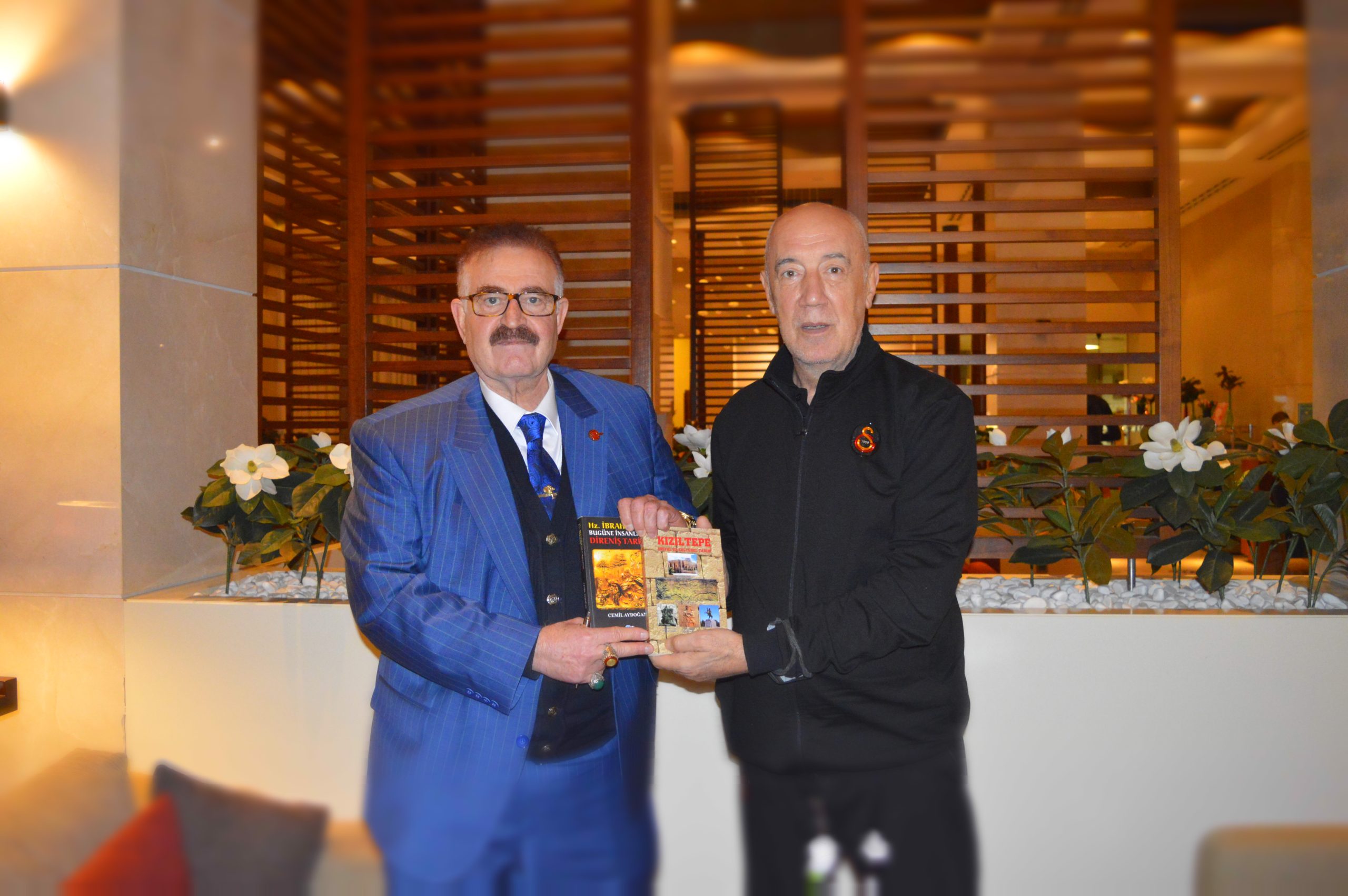 Aydoğan’dan Galatasaray Başantrenörü Özbey’e ziyaret  
