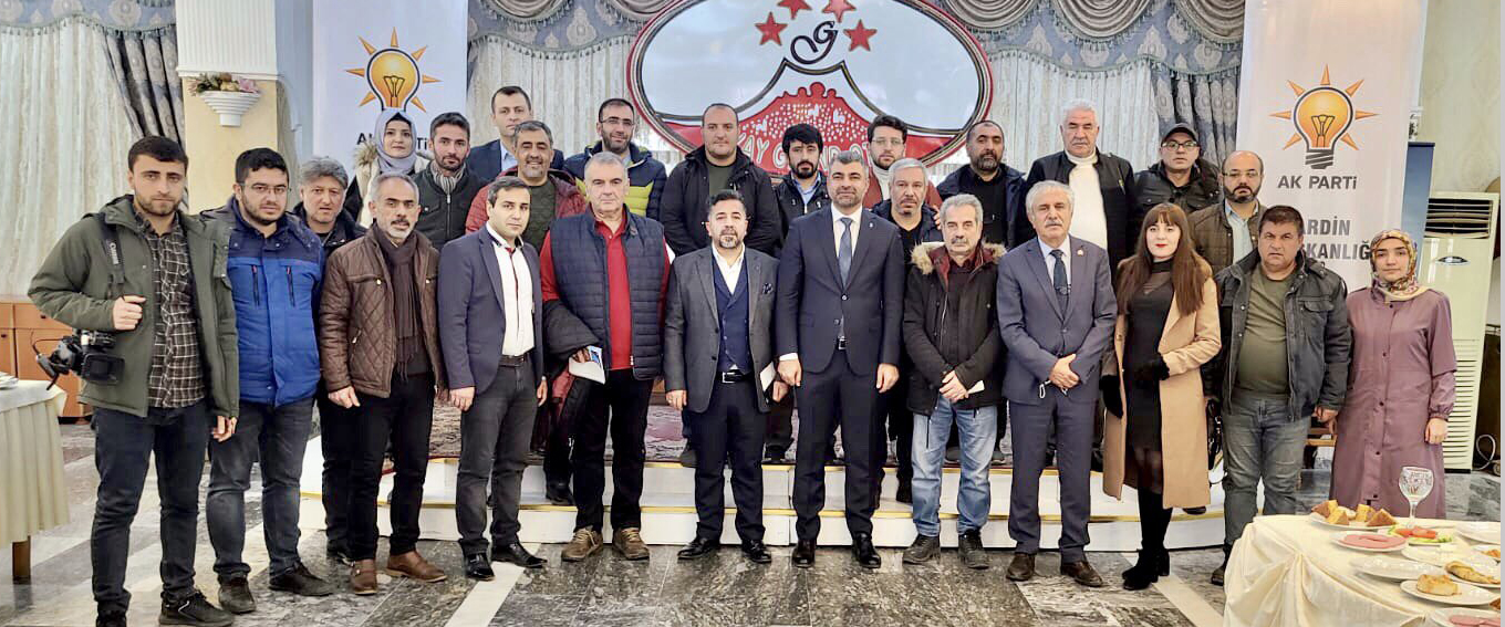 AK Parti İl Başkanı Kılıç gazetecilerle bir araya geldi