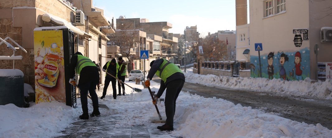 Mardin’de kar ile mücadele çalışması başlatıldı