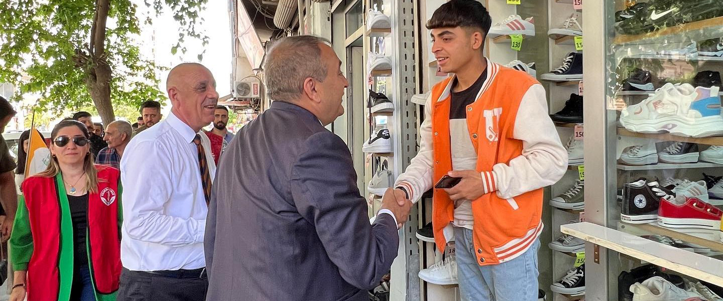 CHP Milletvekili Adayı Karaboğa, Kızıltepe’de esnaf ziyareti yaptı