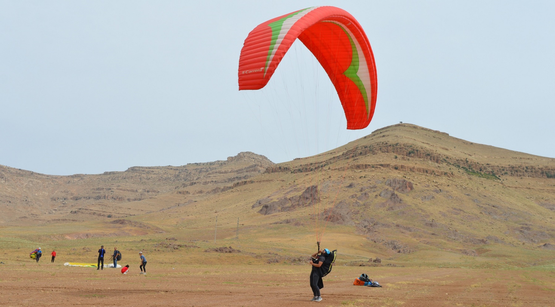 Şehit Kaymakam Safitürk anısına yamaç paraşütü şampiyonası